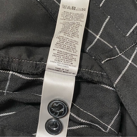 ASOS SHORTS - Picture 11 of 12